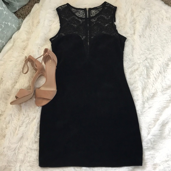 Ark & Co Dresses & Skirts - ✨HOST PICK✨ Lulu’s Black Lace and Velour Zip Dress
